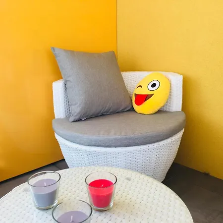 A Terrasse Ensoleillee & Parking A La Gare Du Sud *