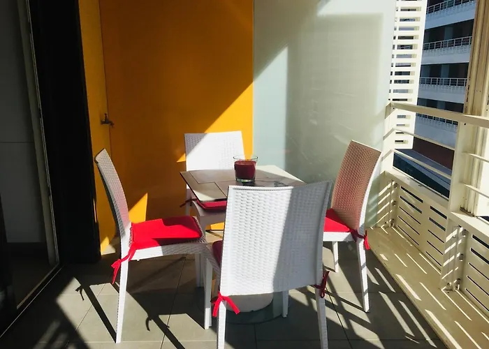 Appartamento A Terrasse Ensoleillee & Parking A La Gare Du Sud Nizza