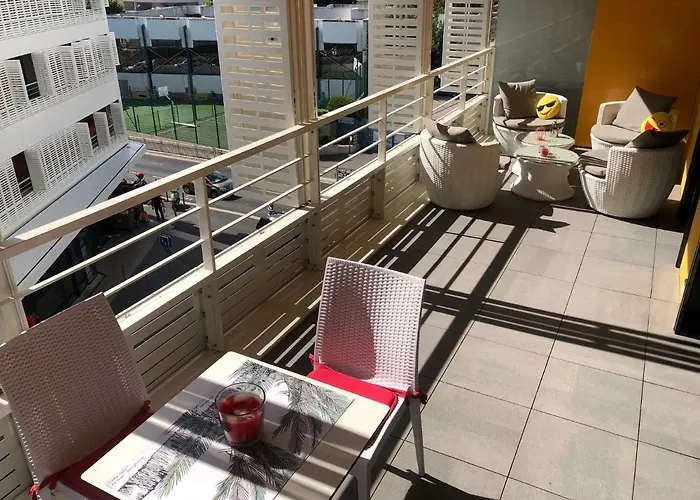 A Terrasse Ensoleillee & Parking A La Gare Du Sud * نيس